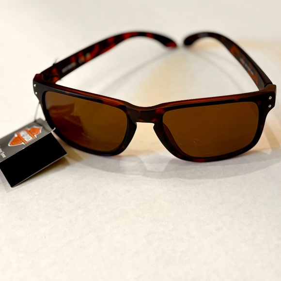 Harley Davidson NWT HD0146V sunglasses & cloth pouch. Perfect condition!! - Picture 1 of 11